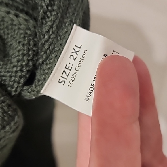 NWOT Crewneck ruffle shoulder long sleeve green sweater 2x - Picture 4 of 4